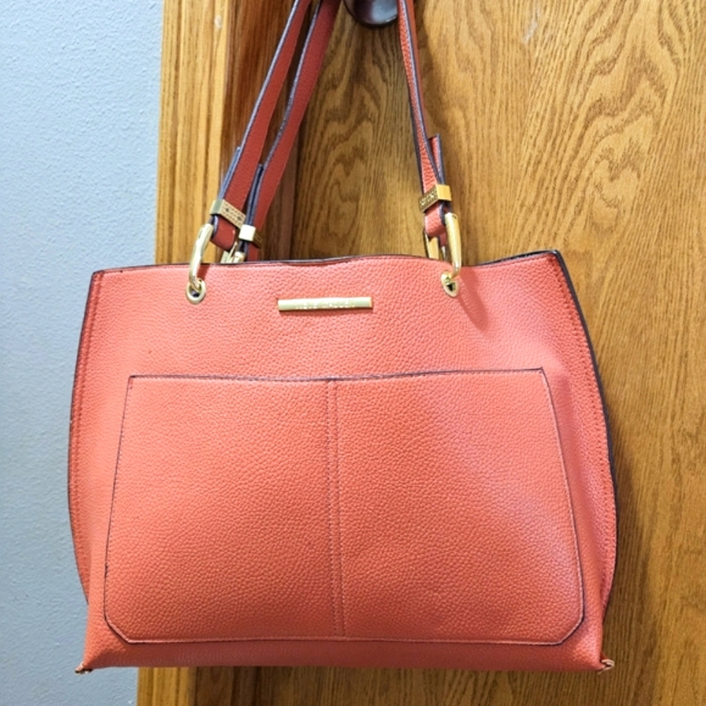 New Steve Madden Fall/Floral Handbag W/ matching Makeup bag